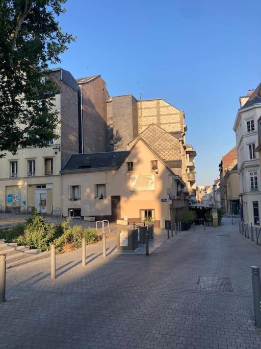 Duplex Hypercentre Avec Parking Apartment Rouen Luaran gambar